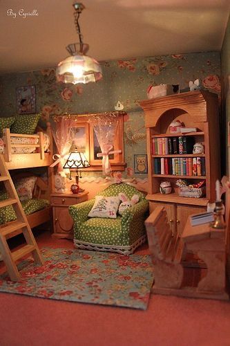 Wall Arrangement Ideas Bedroom, Doll House Rooms Ideas, Mini Bedroom Ideas, Miniature Rooms Diy, Dollhouse Miniatures Rooms, Baseball Kids, Dollhouse Bedroom, Cosy Bedroom, Casa Country