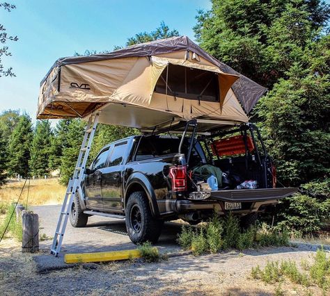 Perfect Raptor Camping setup Ford Ranger Raptor Camping, Ford Ranger Camping Setup, Overland Raptor, 4x4 Camping Setup, 4wd Camping Setup, Pick Up Truck Camping, Ford Raptor Lifted, Black Ford Raptor, Truck Tent Camping