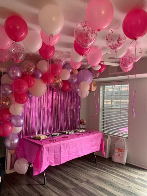 Outdoor Bday Party Ideas For Adults, Barbie Themed 20th Birthday Party, Pink 21st Birthday Ideas Outside, Pink Themed Party Decorations, Pink Decor For Birthday, Pink Bday Party Decorations, Hot Pink Theme Party, Pink Balloon Decorations For Birthday, Mini Foods For Party Appetizers