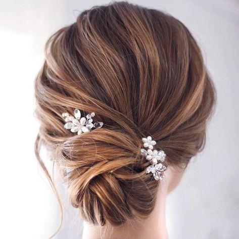 Amazon.com : Catery Flower Wedding Bride Hair Pins Pearl Bridal Hair Pieces Crystal Hair Clips Silver Hair Accessories for Women Pack of 2 (Silver) : Beauty & Personal Care Hair Clips Silver, Flower Girls Hair, Wedding Hair Pins Crystal, Wedding Bride Hair, Bridesmaid Headpiece, Bride Hair Pins, Bride Wedding Hair, Flower Bride, Bridal Hair Pins Pearl