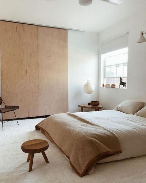 Japandi Bedroom Design, Japandi Bedroom, Masculine Bedroom, Interior Minimalista, Small Bedrooms, Interior Design Magazine, Minimalist Interior Design, Ferm Living, Scandinavian Home