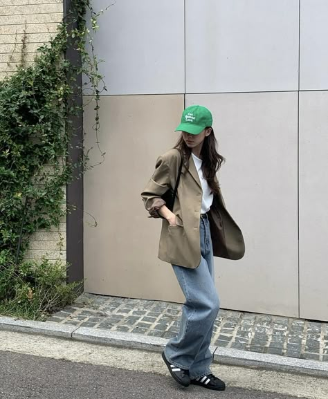 Normcore Outfits, Smart Casual Women Outfits, Ootd Korean, Smart Casual Women, Aesthetic Ootd, Korean Casual Outfits, Friend Outfits, Simple Trendy Outfits, Tomboy Fashion