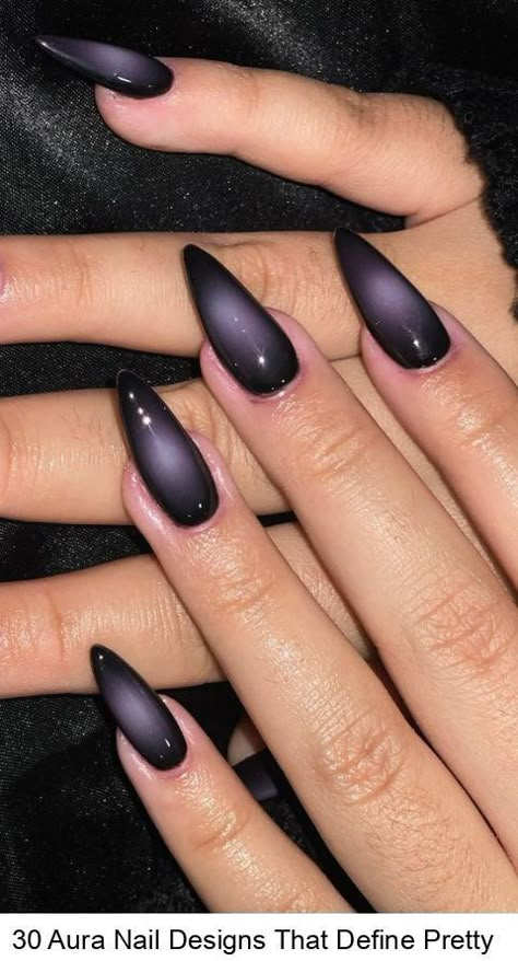 Nails Witchy Aesthetic, Aura Nails Coffin Shape, Black Aura Nails Almond, Black Birthday Nails Almond, Almond Nails Witchy, Purple Nail Designs Gel, Purple And Black Aura Nails, Black And Purple Aura Nails, Chrome Nails Designs Black