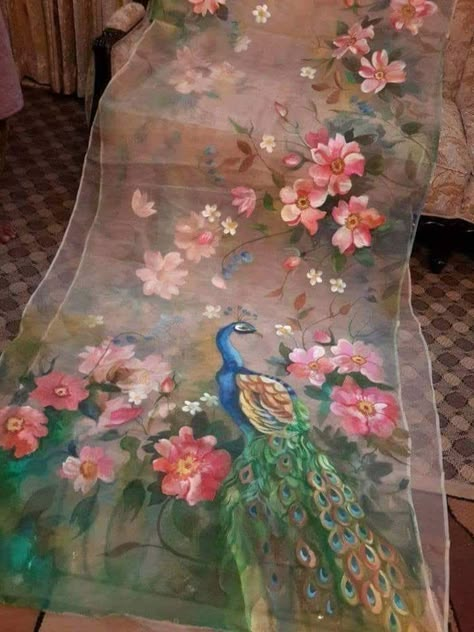 Fabric Colour Painting, Painted Saree, Saree Painting Designs, Fabric Paint Diy, Painting On Clothes, Saree Painting, Fabric Painting Techniques, Hand Painted Dress, Fabric Painting On Clothes