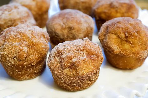 French Puffs, French Breakfast Puffs, Breakfast Puffs, Cinnamon Breakfast, French Breakfast, Homemade Donuts, Pioneer Woman Recipes, Deep Frying, Ree Drummond