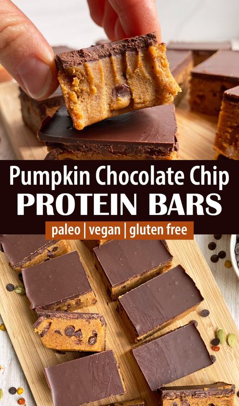 These pumpkin chocolate chip protein bars have a soft, chewy base that's made with pumpkin puree and almond butter, loaded with mini chocolate chips and then topped with a silky smooth fudge. This pumpkin protein bar recipe is vegan, gluten free and paleo friendly. Chocolate Chip Protein Bars, Protein Bars Vegan, Pumpkin Protein Bars, Healthy Protein Bars, Pumpkin Protein, Vegan Protein Bars, Protein Bar Recipes, Pumpkin Chocolate Chip, Protein Desserts