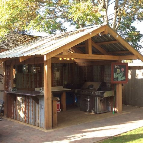 Backyard Kitchen Ideas, Bbq Shack, Bbq Shed, Bbq Hut, Rustic Outdoor Kitchens, Camping Backyard, Outdoor Grill Station, Outdoor Cooking Area, Grill Outdoor