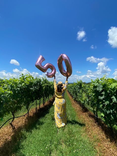 Birthday At Vineyard, Vineyard Birthday Outfit, Vineyard Theme Birthday Party, Birthday At Winery, 21st Winery Birthday, Vineyard Birthday Party, Winery Birthday Party Ideas, Vineyard Birthday Party Ideas, Winery Birthday Party