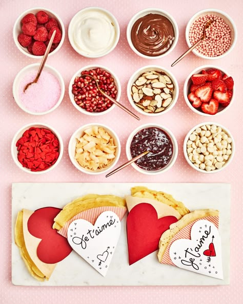 Crepe Bar Ideas, Crepe Station, Crepe Party, Crepe Bar, French Themed Parties, Crepes Party, Homemade Crepes, Breakfast Station, Valentines Brunch