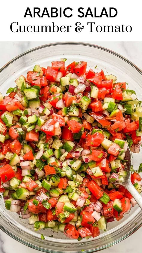 This traditional Arabic salad combines chopped tomatoes, cucumbers, and onions with spices and herbs for a refreshing, delicious side dish! Lent Food Ideas, Inexpensive Healthy Meals, Arabic Salad, Lent Food, Orange Salad Recipes, International Food Recipes, Kofta Recipe, East Recipes, Fitness Foods