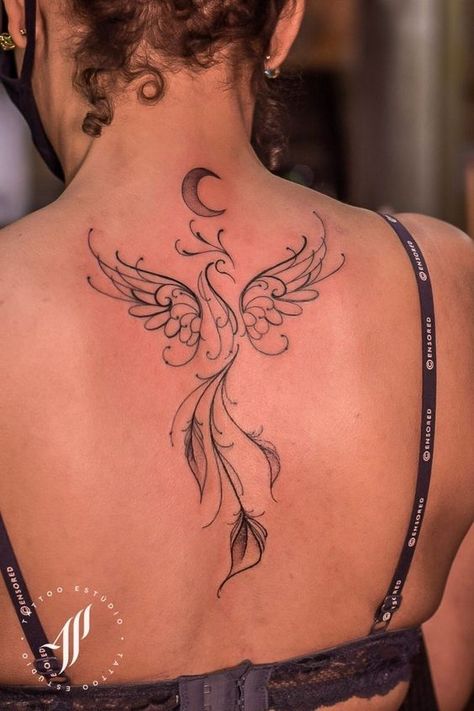 Phoenix Tattoo Women, Phoenix Back Tattoo, Tato Phoenix, Feminine Back Tattoos, Phoenix Tattoo Feminine, Small Phoenix Tattoos, Spine Tattoo Ideas, Tato Minimal, Phoenix Tattoos