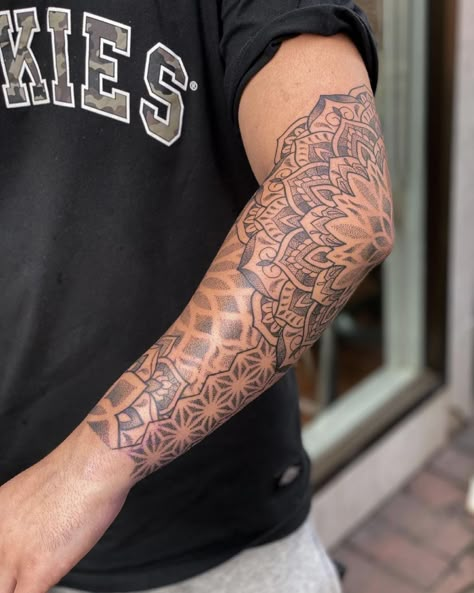 Band Tattoo Forearm, One Arm Tattoo, Geometric Tattoo Elbow, Mandala Tattoo Elbow, Outer Elbow Tattoo, Mandala Elbow Tattoo, Geometric Arm Tattoo, Elbow Mandala Tattoo, Geometric Tattoo Men