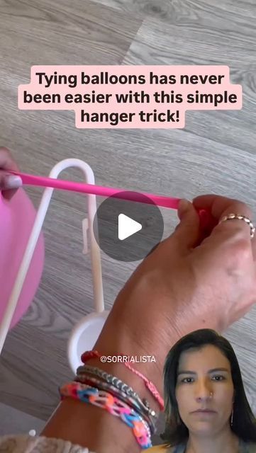 How To Tie A Balloon, How To Tie Balloons Together, Balloon Decorations Diy Tutorials, Balloon Hacks, Blowing Up Balloons, Family Party Games, Diy Balloon Decorations, Party Hacks, Diy Birthday Decorations