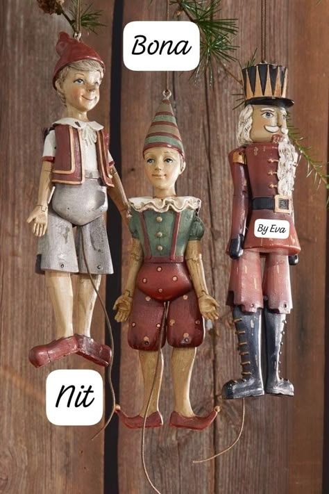 Christmas Toy Soldiers, Assemblage Art Dolls, Styl Shabby Chic, Vintage Nutcrackers, Marionette Puppet, Christmas World, Xmas Sale, Spirit Dolls, Christmas Feeling