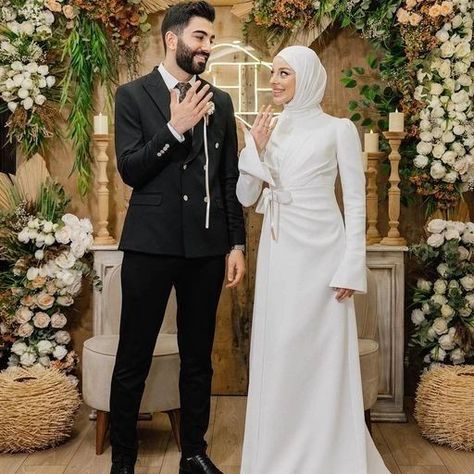 Turkish Engagement Dress, Simple Engagement Dress Hijab, Dress Engagement Hijab, Engagement Photos Muslim, Hijabi Engagement, Turkish Wedding Dress Muslim, Engagement Hijab Dress, Hijabi Engagement Dress, Engagement Dress Modest