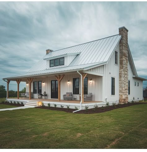 Modern English Cottage Exterior, Four Gables Farmhouse, Farm Shop Ideas, English Cottage Exterior, Acreage Ideas, Modern English Cottage, Light Interior Design, Country Home Exterior, White Farmhouse Exterior