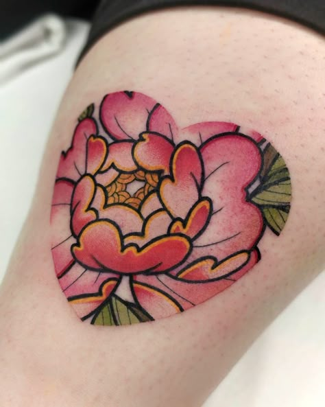 FWIP on Instagram: “🥰 FULL LOVE 🥰 (ep02) Merci @sophi_shka d'avoir adopté ce cœur de pivoine 💖 Il y en a pleins d'autres adopter ! 😏 fwip.tattoo@gmail.com…” Porcelain Design Tattoo, Flower Hearts Tattoo, Peony Heart Tattoo, Valentines Day Tattoo Designs, Dianthus Flower Tattoo, Color Realism Flower Tattoo, Heart Strawberry Tattoo, Be Mine Tattoo, Peony Tattoo Simple