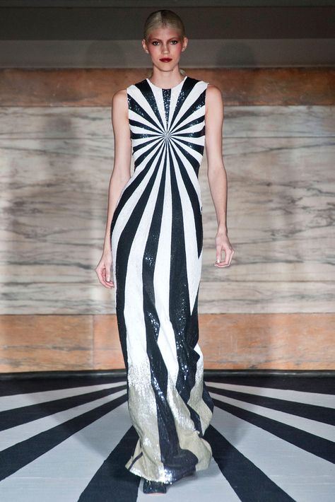 Matthew Williamson Fall 2014 RTW Collection London Fashion Weeks, Theme Dress, Fashion Gowns, Black And White Dress, Matthew Williamson, Art Dress, Op Art, Fall 2014, Tim Burton