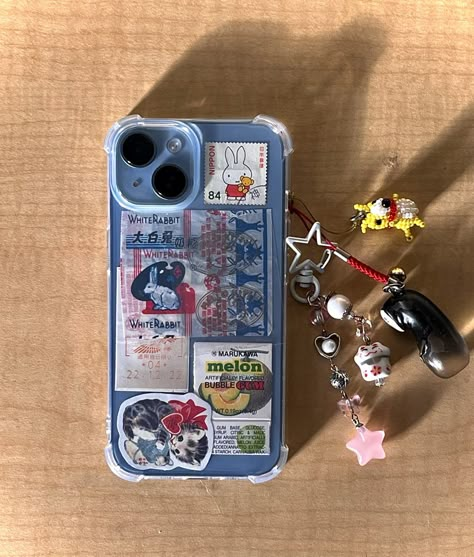 Clear Phone Case Design, 헬로키티 배경화면, Diy Phone Case Design, Phone Case Inspo, Iphone Case Stickers, Collage Phone Case, Phone Case Ideas, Pretty Phone Cases, Phone Inspo