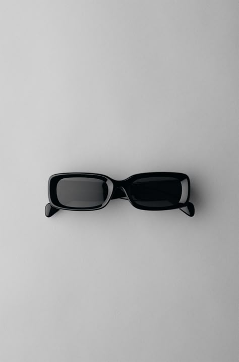 Sunglasses Aesthetic, Black Sunglasses Square, Sunglasses Square, Black Glasses, Trendy Glasses, Cool Glasses, Online Shop Accessories, Stylish Glasses, Trendy Sunglasses