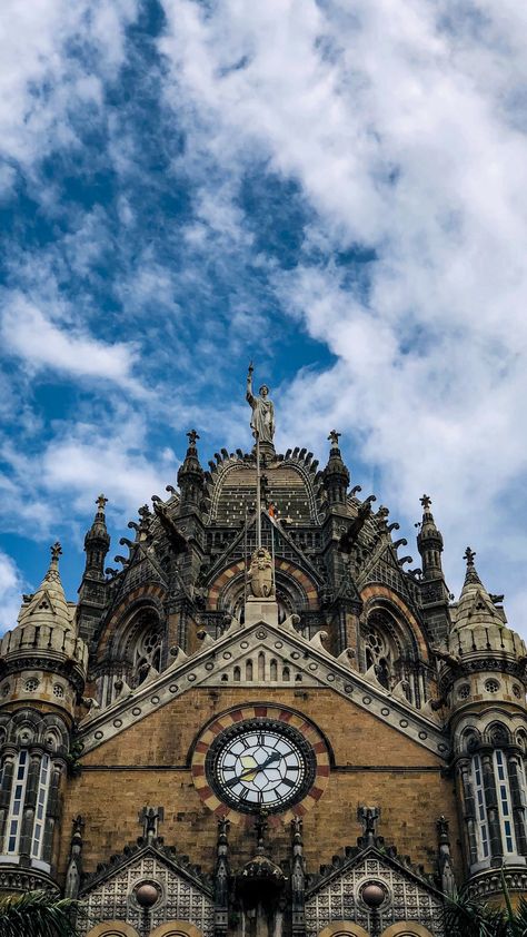 Thanks to Manthan Sheth for making this photo available freely on @unsplash 🎁 Mumbai City Photography, Mumbai Railway Station, Csmt Mumbai, Mumbai Photos, Mumbai Trip, Monument In India, Mumbai Travel, Solar Punk, Gtr Skyline