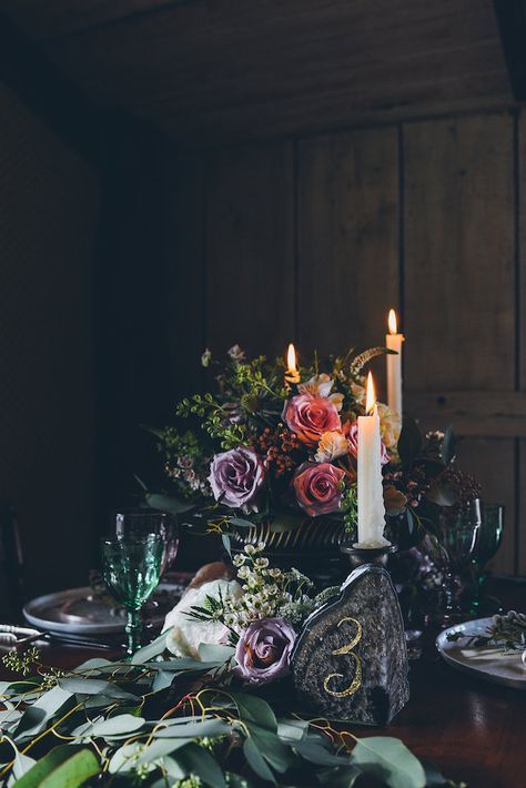 Dramatic Table, Wedding Styles Themes, Best Wedding Songs, Ashmolean Museum, Geode Wedding, Celestial Wedding, Dark Wedding, Moody Wedding, Rustic Barn Wedding