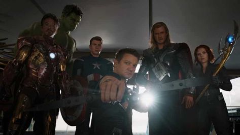 A new Avengers: Endgame theory says that each of the original six Avengers - Iron Man, Hulk, Thor, Captain America, Black Widow and Hawkeye - represent the six Infinity Stones. Wallpaper Avengers, Film Marvel, Avengers Quotes, Avengers Movie, Avengers 2012, Animation Disney, Avengers Film, Christopher Evans, Marvels Agents Of Shield