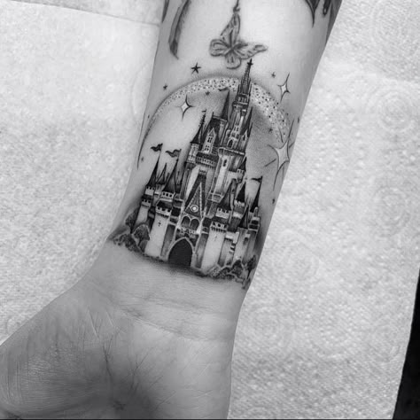 Disney’s Cinderella Castle by Bobby Loveridge, an artist at Churchyard Tattoos in Hitchin, Hertfordshire, England. Tattoo Ideas Black And White, Disney Castle Tattoo, Tattoo Ideas Black, Disney Tattoo Ideas, Disney Sleeve Tattoos, Tattoos Nature, Catrina Tattoo, Castle Tattoo, Tattoo Disney