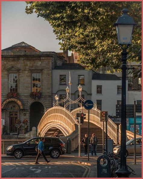 Love Ireland | -Ha’penny Bridge, Temple Bar, Dublin | Facebook Ha'penny Bridge Dublin Ireland, Ha'penny Bridge, Dublin Astethic, Dublin Bridge, Dublin Ireland Aesthetic, Dublin Aesthetic, Irish Aesthetic, Dublin Pubs, Temple Bar Dublin