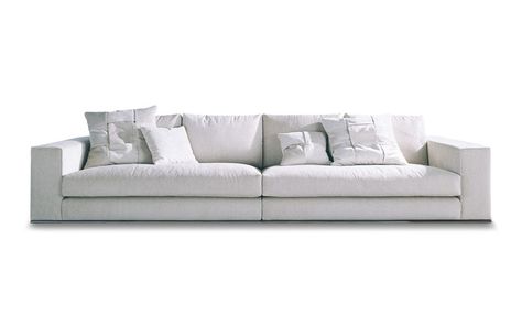 HAMILTON Minotti Sofa, Hamilton Sofa, 1950s Furniture, Beige Sectional, Dream Sofas, Design Line, Beach House Design, Classic Sofa, Sofa Upholstery