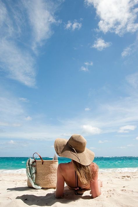 Beach Bag Essentials, Tropical Beaches, Beach Beauty, Shooting Photo, Beach Time, Beach Bum, Endless Summer, Summer Of Love, Beach Photos