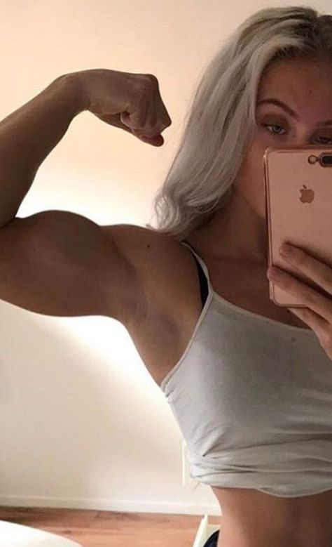 Female Biceps, Dream Physique, Buff Women, Muscle Motivation, Gym Goals, Muscle Mommy, Bod Goals, Gym Aesthetic, Gym Girl