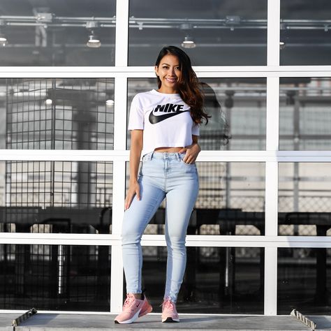 White & denim #Nike #topshopstyle #streetwear Outfits With Nike Air Max 270, Nike 270 Outfit, 270 Outfit Women, Nike 270 Women Outfit, Nike Air Max 270 Outfit Ideas, Air Max 270 Outfit Women, Air Max 270 Outfit Ideas, Nike 270 Women, Air Max 270 Outfit