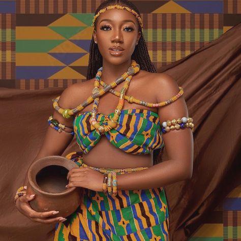 Ghana Independence Day Photoshoot, Ghana Photoshoot, Kente Photoshoot, Independence Day Ghana, African Photoshoot, Ghana Independence Day, Akan Culture, Ghana Independence, Kaguya Hime