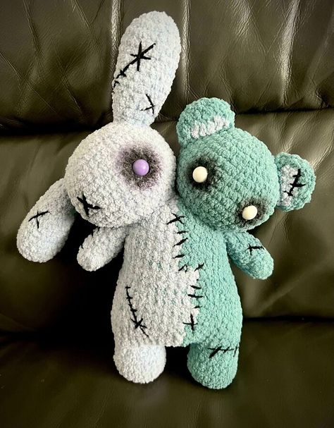 Crochet a Two-Headed Teddy Plushie Amigurumi, It’s Cute and Demented! | KnitHacker Plushie Bunny, Diy Plushies, Forgotten Things, Crochet Plushies, Bear Halloween, Animal Humour, Plushie Patterns, Crochet Tips, Crochet Teddy Bear