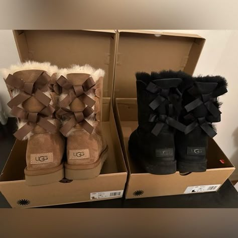 UGG Bailey Bow || Ugg Bailey Bow Outfit, Bailey Bow Uggs Outfit, Cute Uggs, Gossip Girl Style, Girly Christmas Gifts, Uggs With Bows, Ugg Bailey Bow, Kick Rocks, Pretty Sneakers