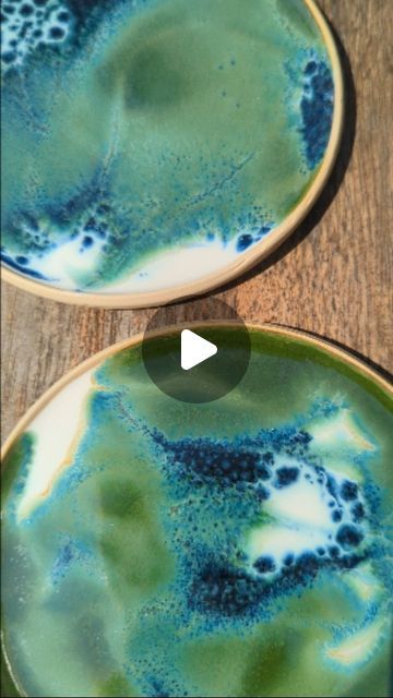 Clay Bowl Glaze Ideas, Amado Glaze Combinations, Clay Glazing Ideas, Western Glaze Combinations, Aurora Green Glaze Combinations, Glazing Ideas For Ceramics, Spectrum Floating Glaze Combinations, Platter Glaze Ideas, Bowl Glazing Ideas