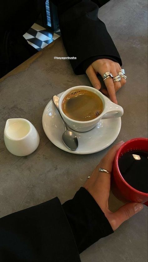 Cups Of Coffee, Only One You, Coffee Pictures, Coffee Girl, Coffee And Books, Coffee Addict, Coffee Recipes, Coffee Break, Coffee Time