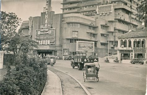 Cathay Cinema - 1954 Singapore Nostalgia, Singapore View, History Of Singapore, Van Johnson, Singapore Map, Lee Kuan Yew, Old Singapore, Straits Settlements, Singapore Photos