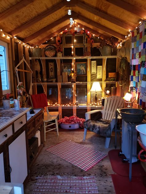 Comfy She Shed Ideas, Garden Shed Living Space, Cottage Shed Ideas Interior, She Shed Interior Aesthetic, Small Shed Art Studio, Small Shed Studio, Cute Shed Interior, She Shed Bookshelves, Cute Shed Hangout Ideas