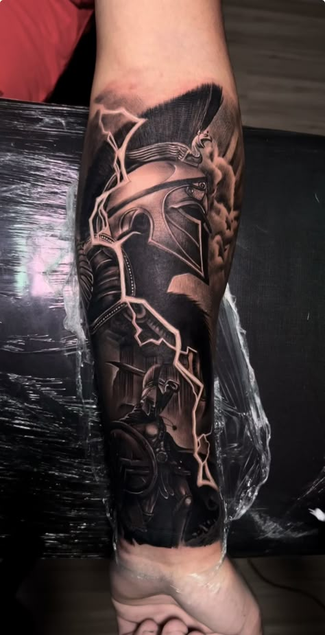 300 Spartans Tattoo, 300 Spartans Tattoo Ideas, Spartans Tattoo, Tattoo Ideas Arm, 300 Spartans, Most Beautiful Tattoos, Unique Half Sleeve Tattoos, Shoulder Movement, Japanese Tattoos For Men