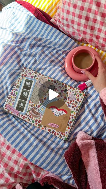 Martina Calvi on Instagram: "Makes me happy to look at 💕 Scrapbooking my laptop using @martinastinystore wrapping paper and stickers etc-  comment 💻 for the laptop case link! #diyideas #scrapbooking" Laptop Case Decoration, Watercolor Diary, Martina Calvi, Diy Laptop Case, Laptop Using, Scrapbook Inspo, Laptop Case Stickers, Diy Laptop, Diy Case