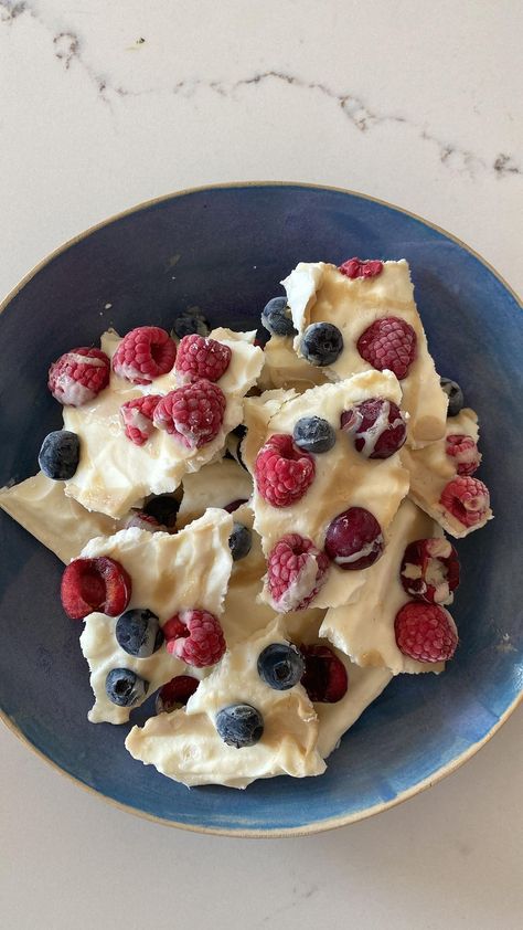 adeenasussman on Instagram: Frozen Berry Tahini Yogurt Bark 🍒🍓🫐 Serves 8 to 10 Summer, frozen into bite-sized, berry-topped pieces! Tart Greek yogurt, berries,… Almond Daughter Aesthetic Food, Almond Daughter Food, Almond Daughter Aesthetic, Aesthetic Siblings, Almond Daughter, Yogurt Berries, Holiday Snack, Tahini Paste, Yogurt Bark