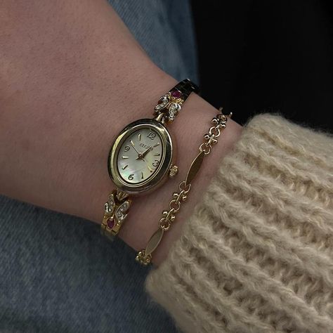 Vintage Elgin Watch Beautiful gold watch with stones... - Depop Gold Small Watches Women, Delicate Gold Watch Women, Delicate Gold Watch, Watches For Women Aesthetic, Tiny Watches Women, Vintage Peekaboo Watch, Vintage Watch Stack, Womens Vintage Watches, Vintage Watch Bracelet