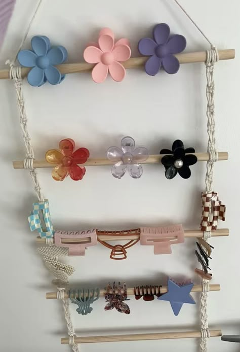 Ideas Para Organizar Cuarto, Diy Crafts Easy At Home, Hiasan Bilik Tidur, Girly Room Decor, Easy Room Decor, Diy Room Decor For Teens, Easy Diy Room Decor, Cute Diy Room Decor, Pinterest Room Decor