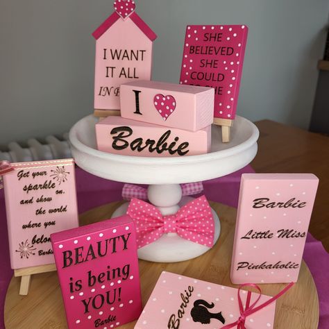 Barbie inspired,gifts,tier tray,room decor,pink plaques,signs,pink lovers presents,girls pink birthday gifts by Craftdoor23 on Etsy Khloe Bedroom, Pink Room Accessories, Pink Birthday Gifts, Barbie Room Decor, Barbie Decor, Barbie Bathroom, Acrylic Home Decor, Barbie Bedroom, Barbie Items