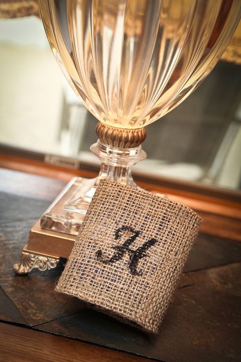 DIY Why Spend More: DIY burlap wrapped koozies for wedding favors Diy Wedding Koozies, Koozie Wedding Favors Display, Koozie Favor Sign, Koozie Display, Koozies Diy, Personalized Wedding Koozies, Koozie Wedding Favors, Non Traditional Wedding Ring, Wedding Koozies