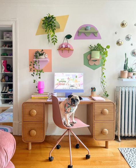 Maitri Mody Eclectic Desk, Quirky Office, Home Office Inspo, Office Vibes, Bedroom Vibes, Australia Home, Pastel House, Dopamine Decor, Brooklyn Heights