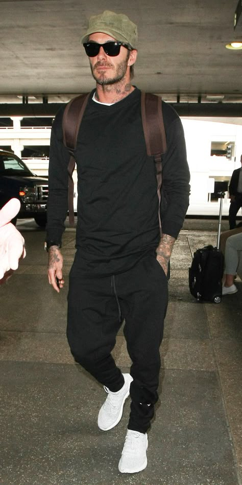 Outfits To Wear On A Plane, Airport Outfit Men, David Beckham Outfit, Beckham Outfit, Beckham Style Outfits, David Beckham Style Outfits, Soft Masc, Celebrity Inspired Outfits, David Beckham Style