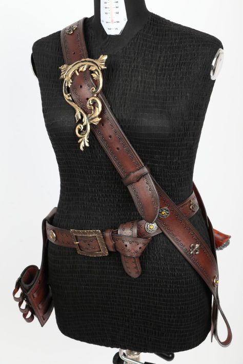 Fantasy Clothes, Ren Fair, Fantasy Outfits, Fantasy Clothing, Leather Work, Larp, Costume Design, Costume Ideas, Belts